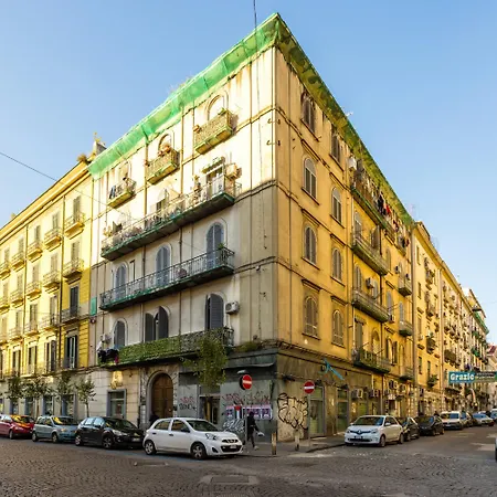 Via Milano Station Apartmán